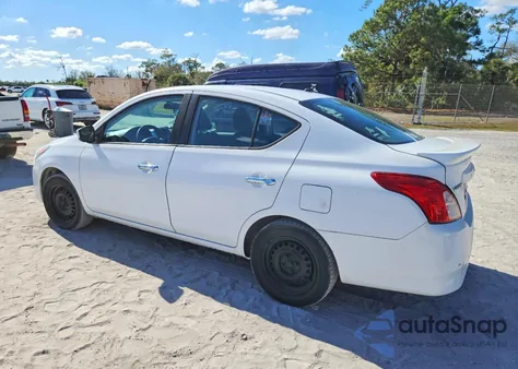 2016 Nissan Versa S z USA, uszkodzony, nr VIN 3N1CN7AP8GL886362